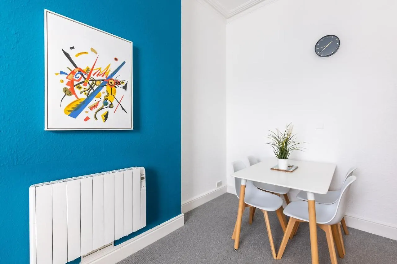 Judah Suites By Koya Homes - Tv Bed Apartment, Central High Street, Free Parking Barry 0*,