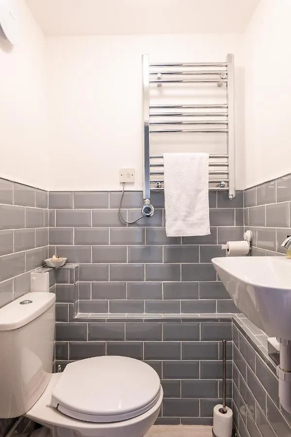 Judah Suites By Koya Homes - Tv Bed Apartment, Central High Street, Free Parking Barry Apartment
