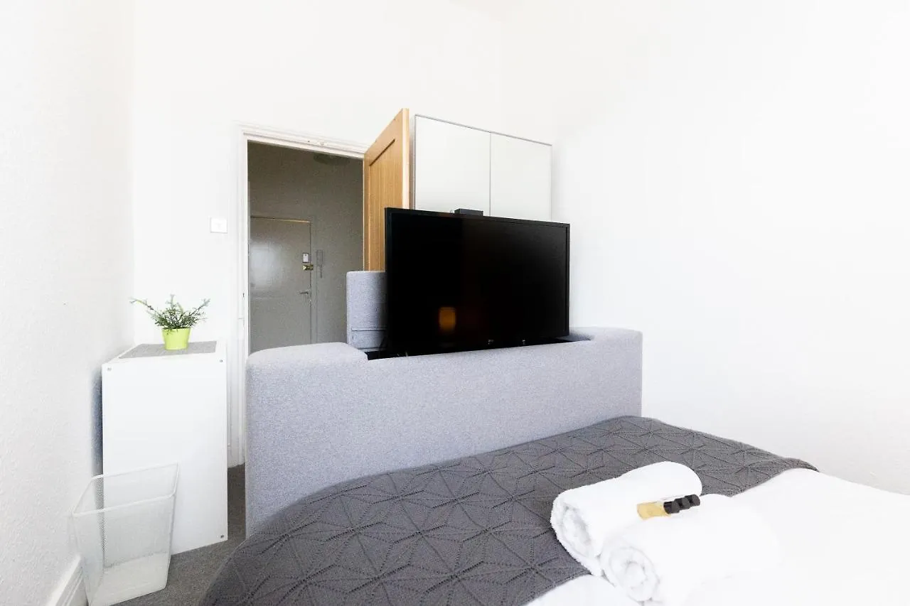 Apartment Judah Suites By Koya Homes - Tv Bed Apartment, Central High Street, Free Parking Barry